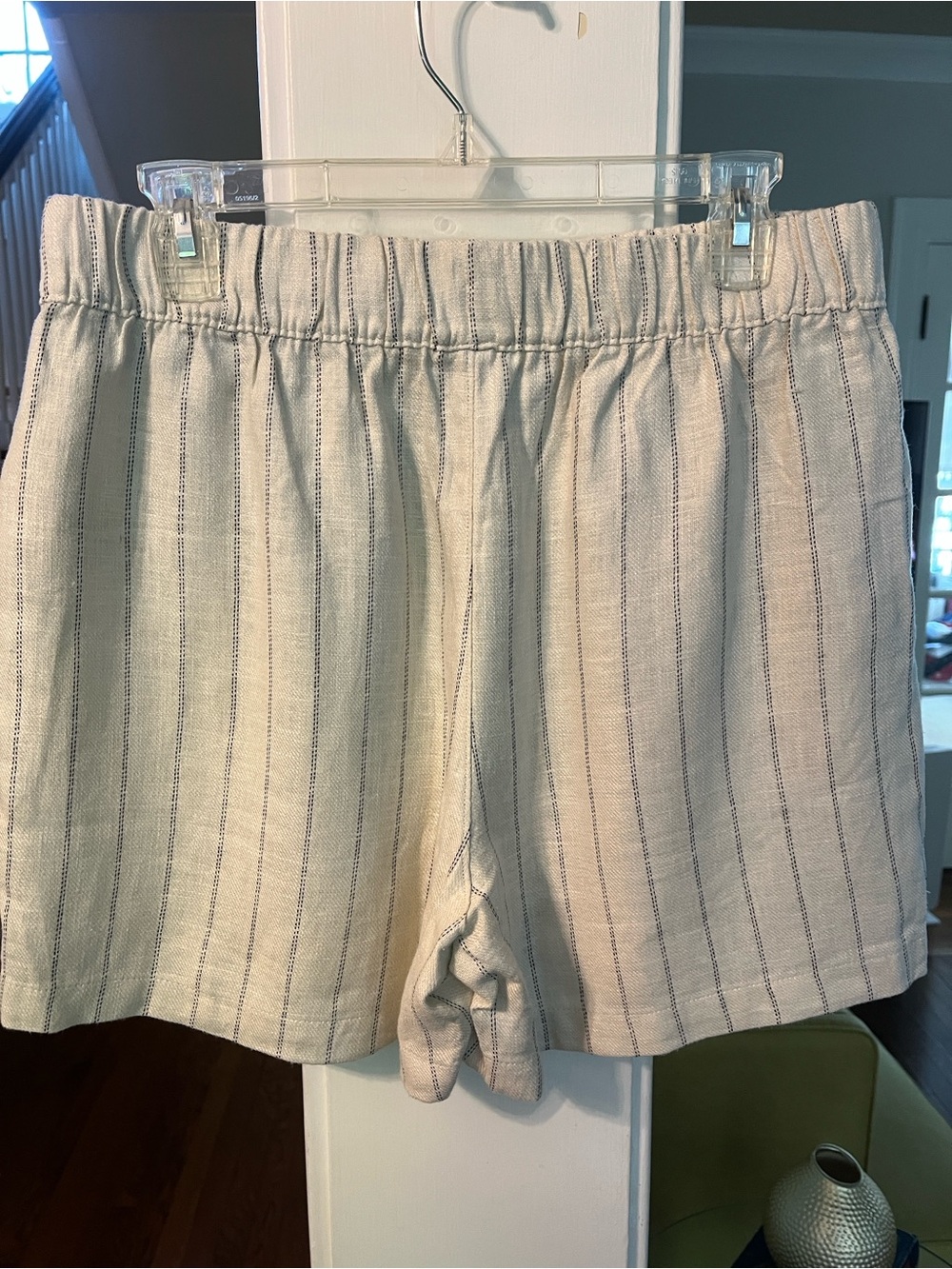 NWOT Women's BlankNYC Cream Striped Elastic-Waist Shorts